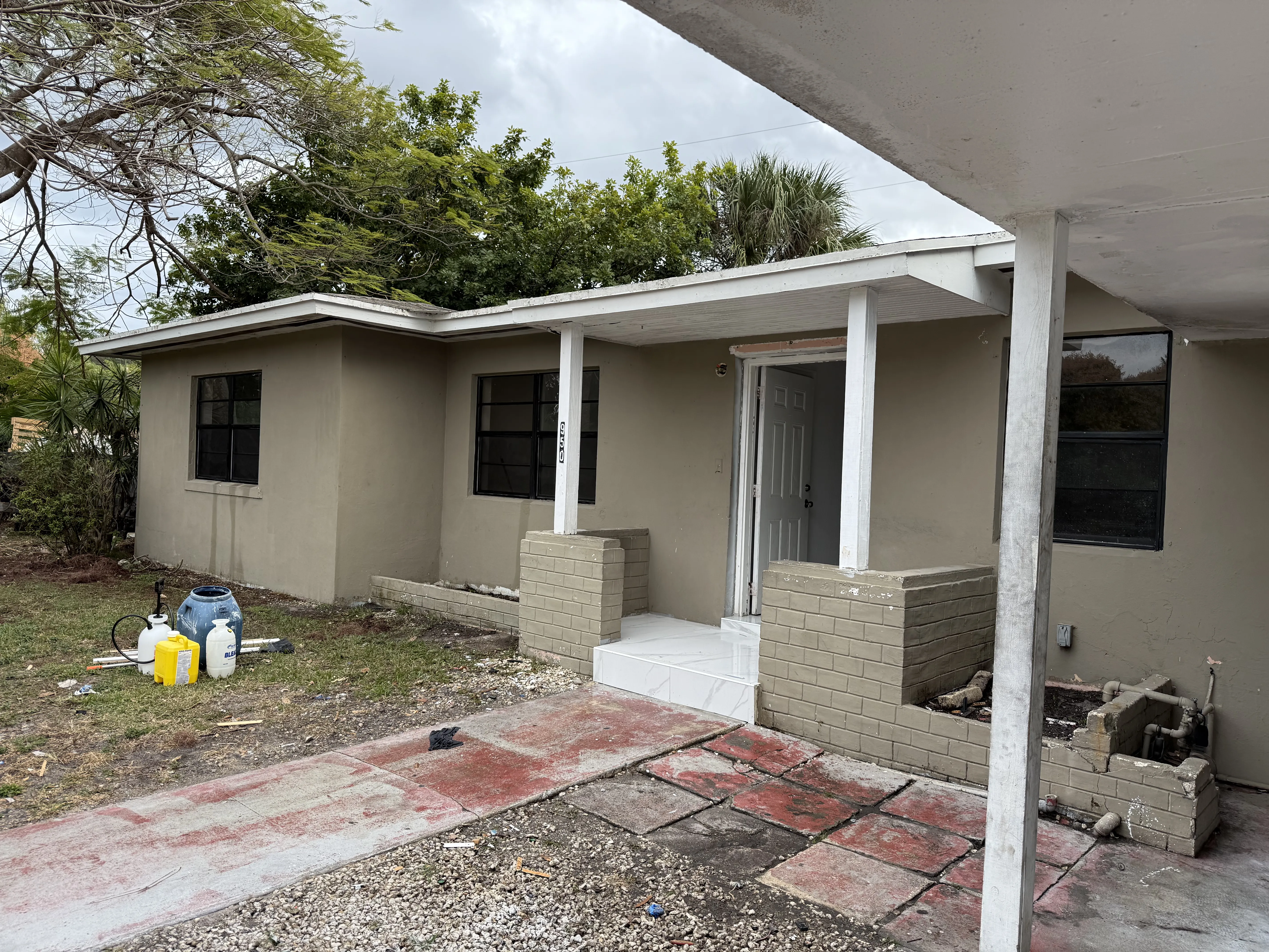 N Miami image